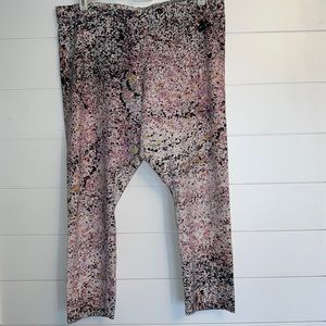 Speckled Nike Capri pant